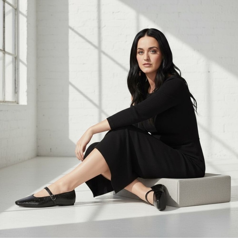 Katy Perry The Evie Black Patent Crinkle Mary Janes Size 9 - Picture 2 of 7